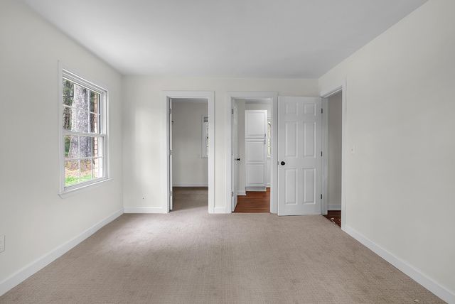 820 N 350 E, Valparaiso, IN 46383