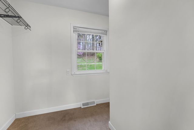 820 N 350 E, Valparaiso, IN 46383