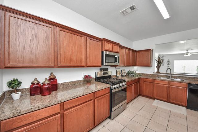 26902 Springflight Lane, Hockley, TX 77447