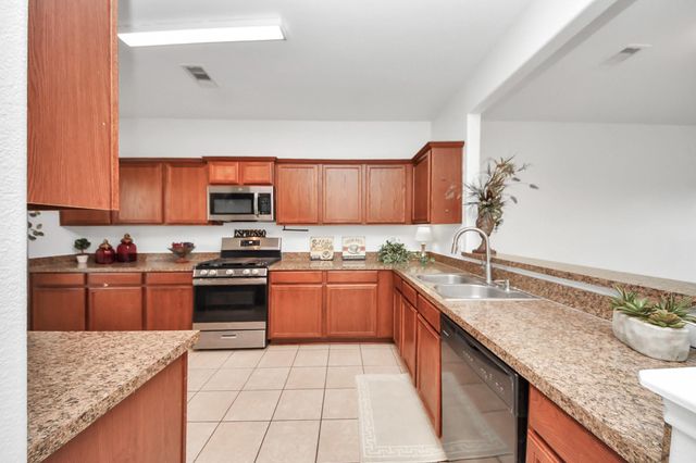 26902 Springflight Lane, Hockley, TX 77447