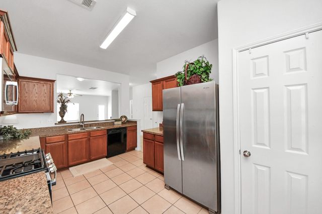 26902 Springflight Lane, Hockley, TX 77447