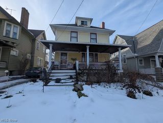 1462 Rosewood Avenue, Lakewood, OH 44107