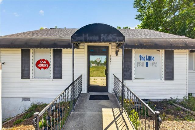 1461 National Highway, Thomasville, NC 27360