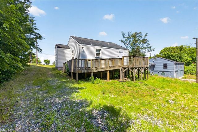 1461 National Highway, Thomasville, NC 27360