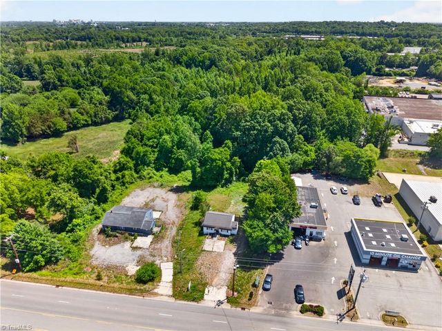 1461 National Highway, Thomasville, NC 27360