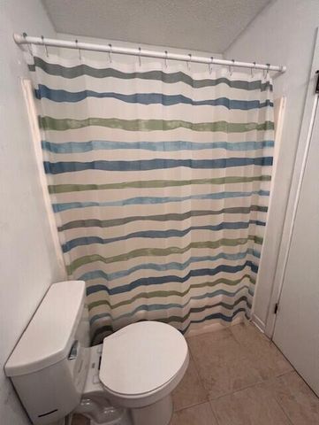 1925 Esplanade Street, Navarre, FL 32566