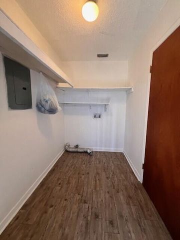 1925 Esplanade Street, Navarre, FL 32566