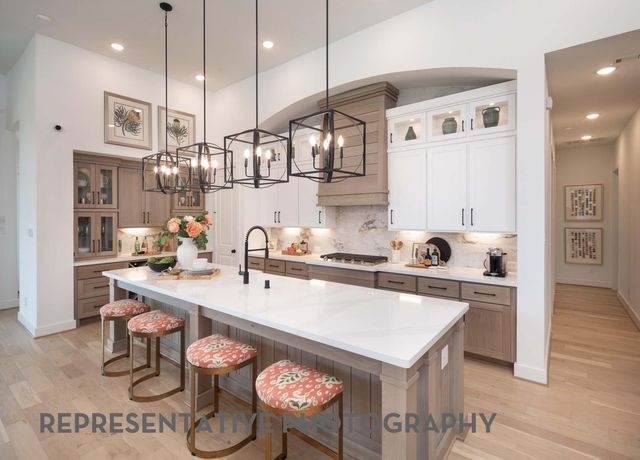 2433 Red Hen Lane, Aledo, TX 76008