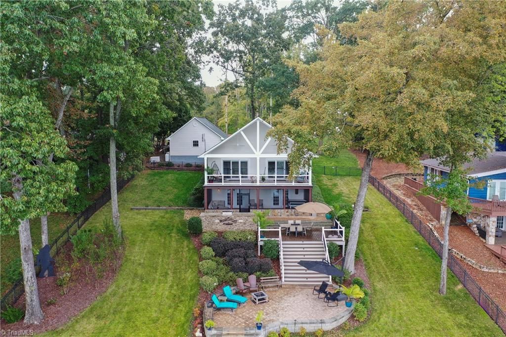 1230 Lake Drive 9, Lexington, NC 27292