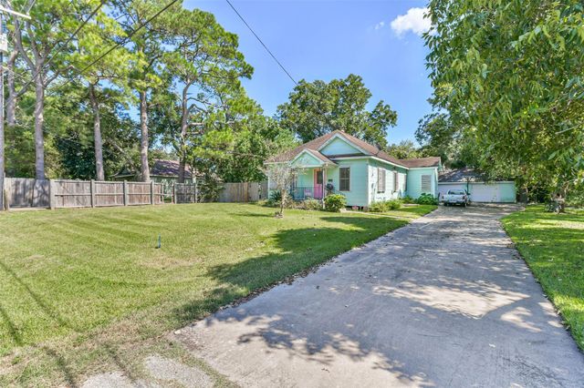 1311 Scott Street, La Marque, TX 77568