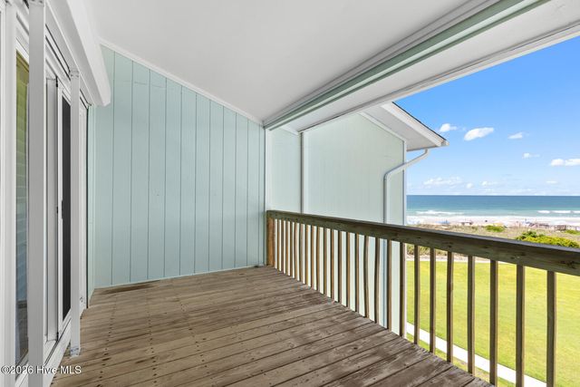 918 N New River Drive 732, Surf City, NC 28445