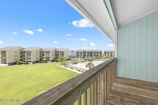 918 N New River Drive 732, Surf City, NC 28445