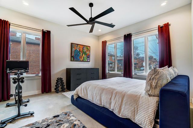 75 E Russell Street, Columbus, OH 43215