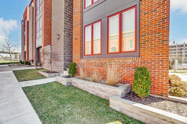 75 E Russell Street, Columbus, OH 43215