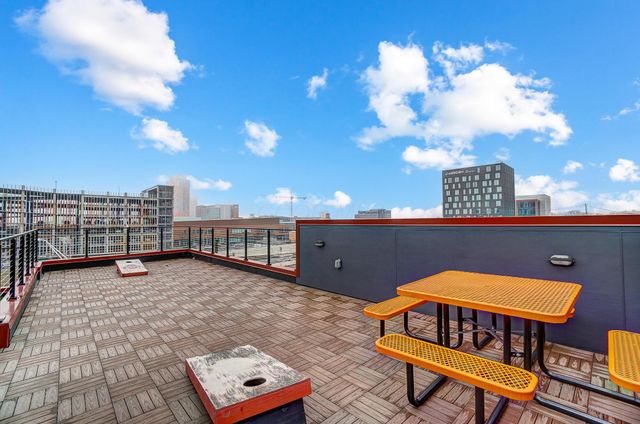 75 E Russell Street, Columbus, OH 43215