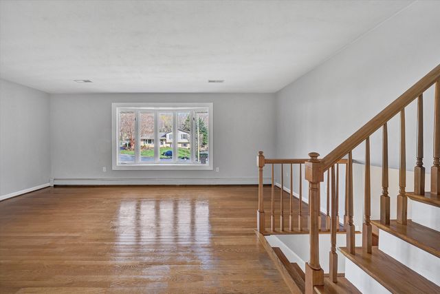 3220 Hartley CIR, Roanoke, VA 24018