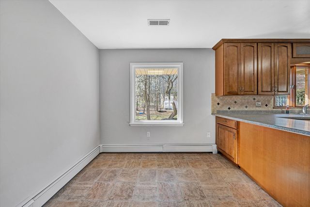 3220 Hartley CIR, Roanoke, VA 24018