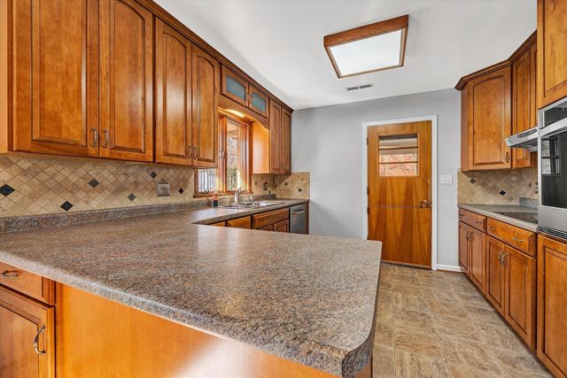 3220 Hartley CIR, Roanoke, VA 24018