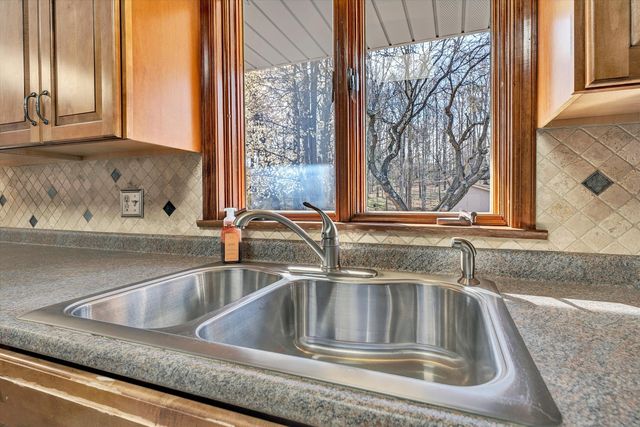 3220 Hartley CIR, Roanoke, VA 24018