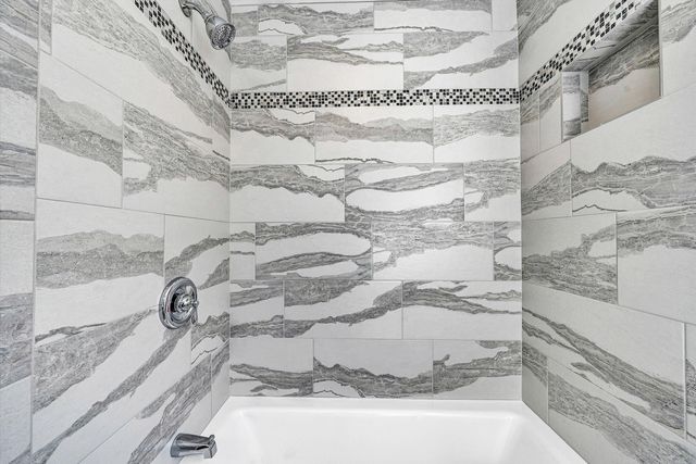 3220 Hartley CIR, Roanoke, VA 24018