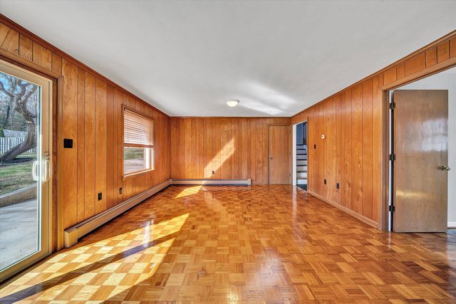 3220 Hartley CIR, Roanoke, VA 24018