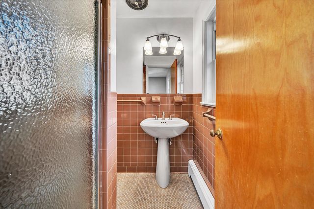 3220 Hartley CIR, Roanoke, VA 24018