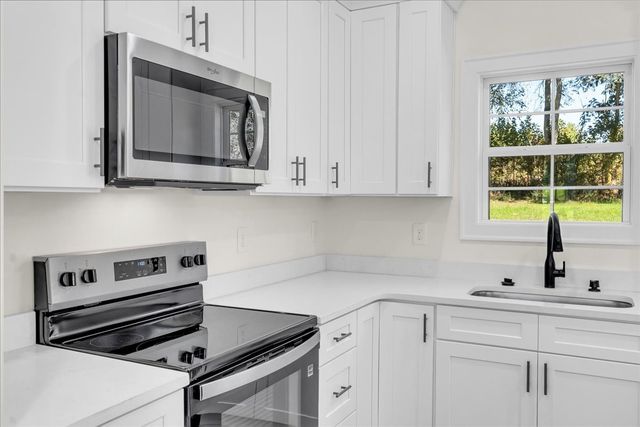 440 Sherwood Dr, Mcminnville, TN 37110
