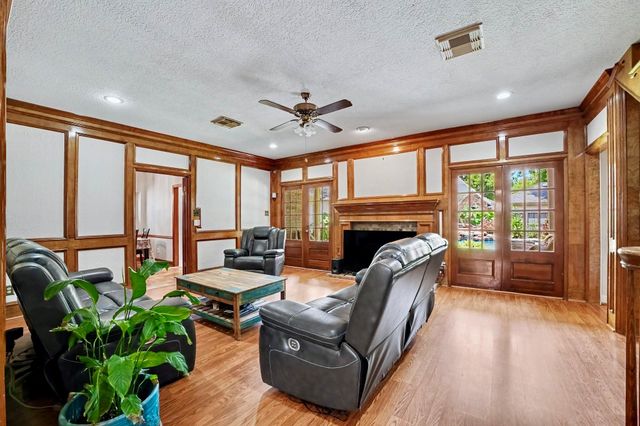 1018 Bittersweet Drive, Richmond, TX 77406