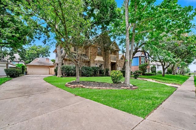 1018 Bittersweet Drive, Richmond, TX 77406