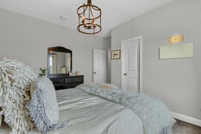 2113 Deer Run, Gunter, TX 75058