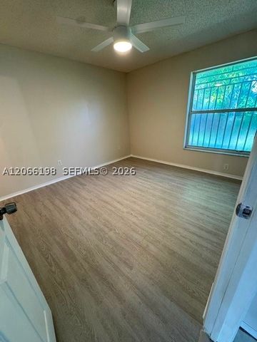 982 SW 9th Ct, Florida City, FL 33034