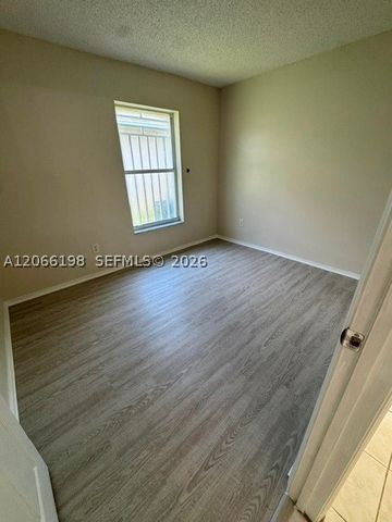 982 SW 9th Ct, Florida City, FL 33034