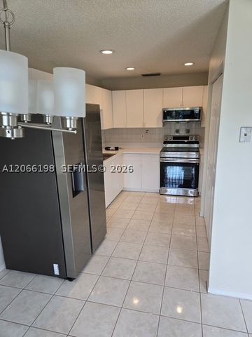 982 SW 9th Ct, Florida City, FL 33034