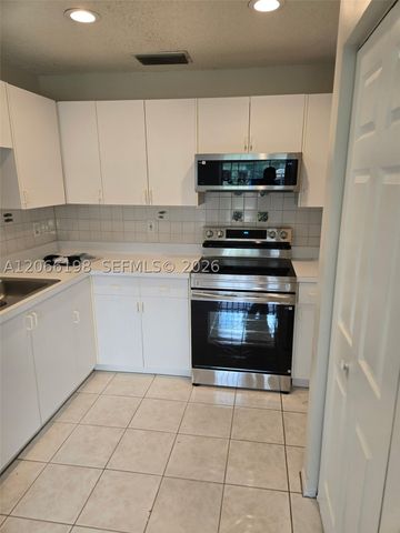 982 SW 9th Ct, Florida City, FL 33034