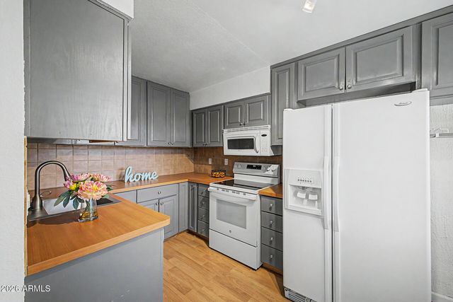 3314 N 68TH Street 221, Scottsdale, AZ 85251