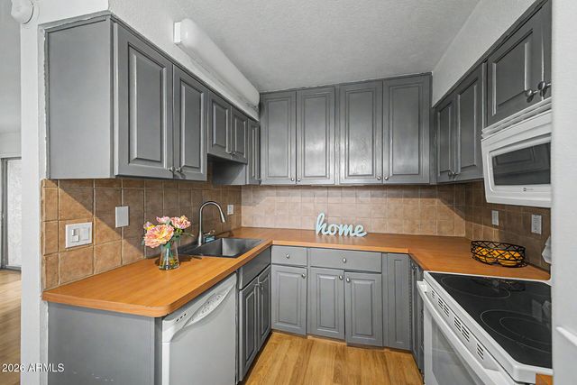3314 N 68TH Street 221, Scottsdale, AZ 85251
