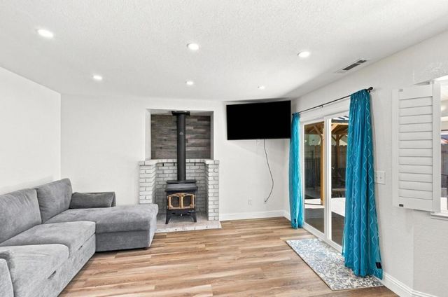 2512 Burlwood Drive, Modesto, CA 95355