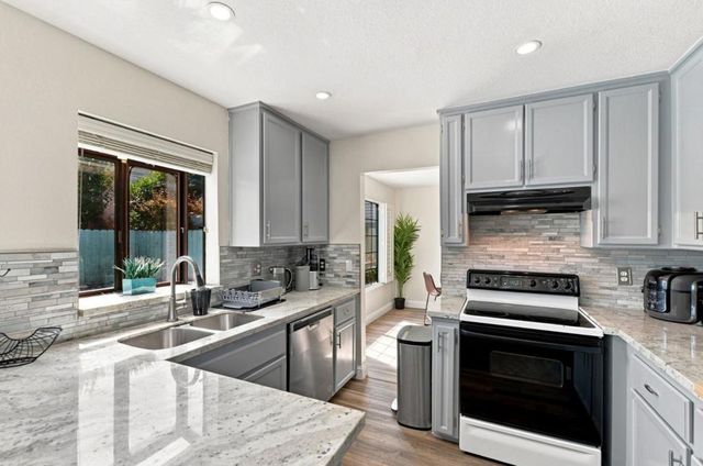 2512 Burlwood Drive, Modesto, CA 95355