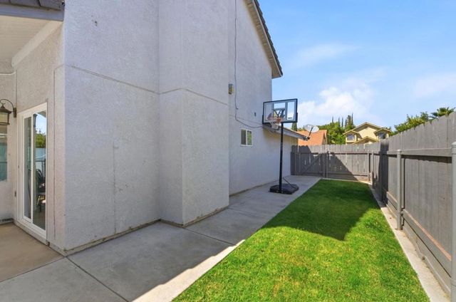 2512 Burlwood Drive, Modesto, CA 95355