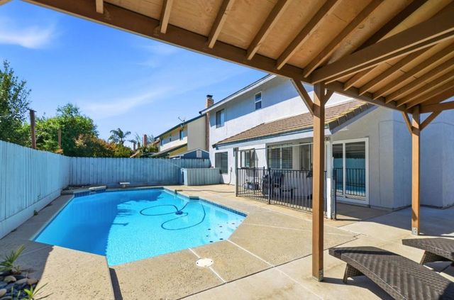 2512 Burlwood Drive, Modesto, CA 95355