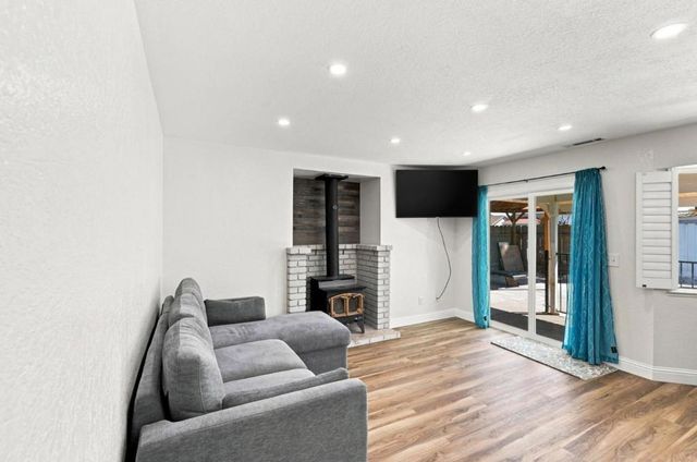 2512 Burlwood Drive, Modesto, CA 95355