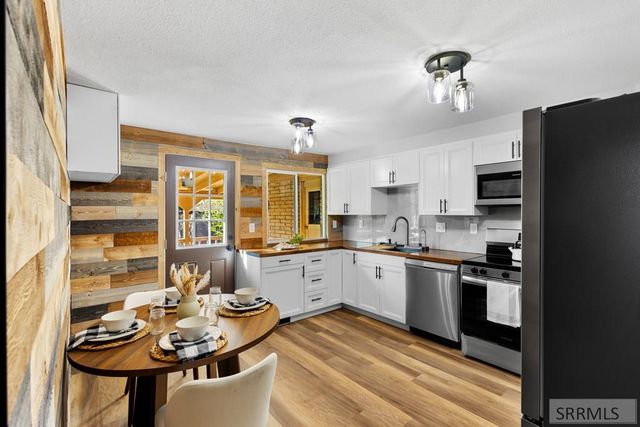 1455 SE Bonneville Drive, Idaho Falls, ID 83404