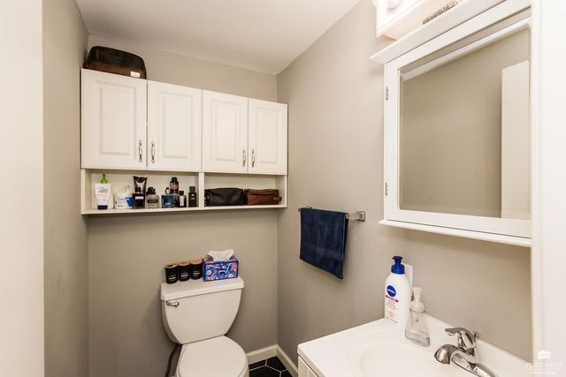 401 Ehlers Road, Manhattan, KS 66502