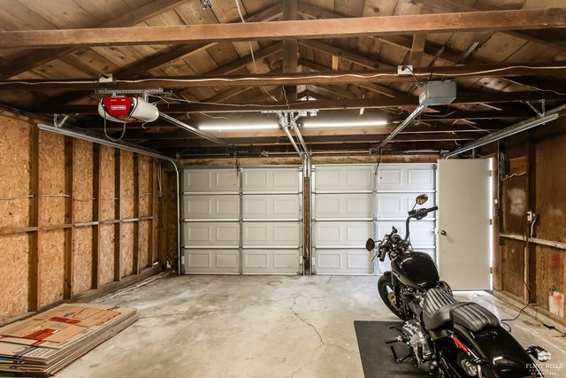 401 Ehlers Road, Manhattan, KS 66502