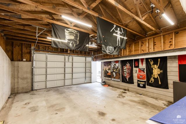 401 Ehlers Road, Manhattan, KS 66502