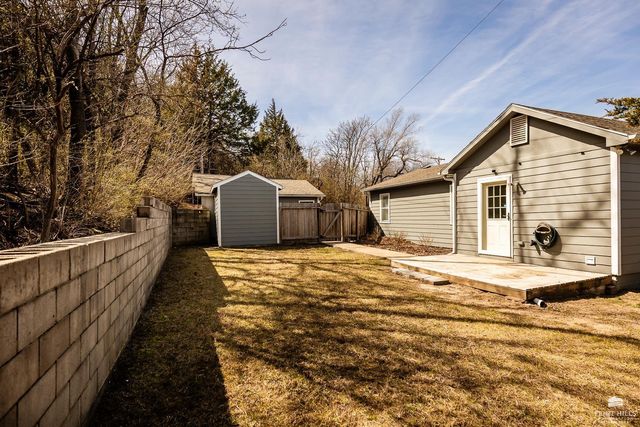 401 Ehlers Road, Manhattan, KS 66502