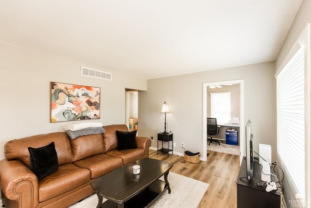 401 Ehlers Road, Manhattan, KS 66502