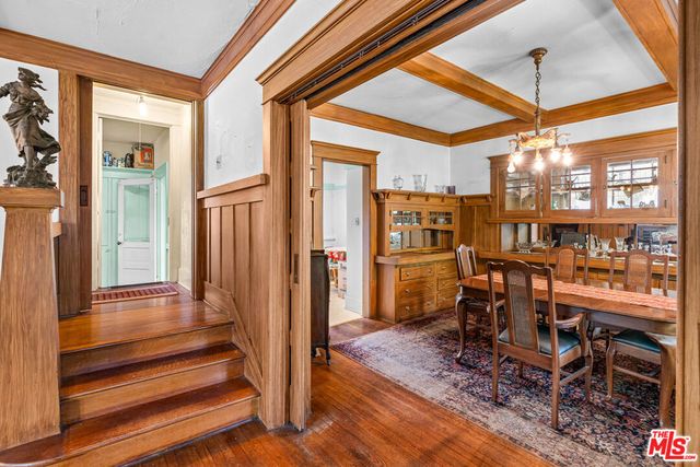 1621 5th Avenue, Los Angeles, CA 90019
