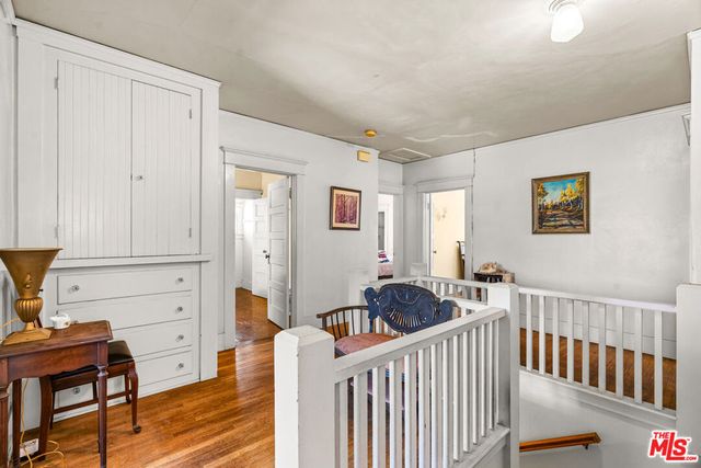 1621 5th Avenue, Los Angeles, CA 90019