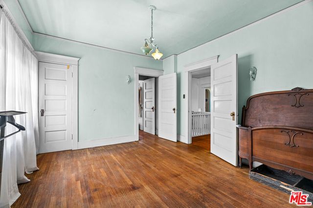 1621 5th Avenue, Los Angeles, CA 90019